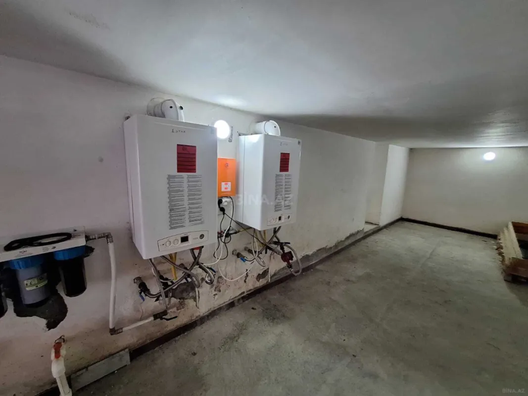 Satılır 4 otaqlı həyət evi 420 m²