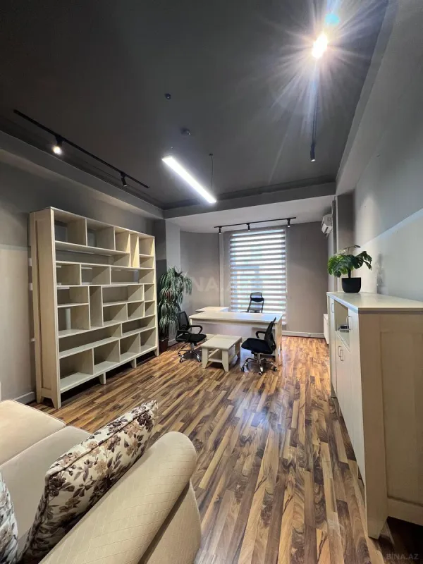 Kirayə verilir 4 otaqlı ofis 120 m²