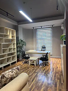 Kirayə verilir 4 otaqlı ofis 120 m²