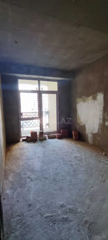 Satılır 3 otaqlı mənzil 173.7 m²