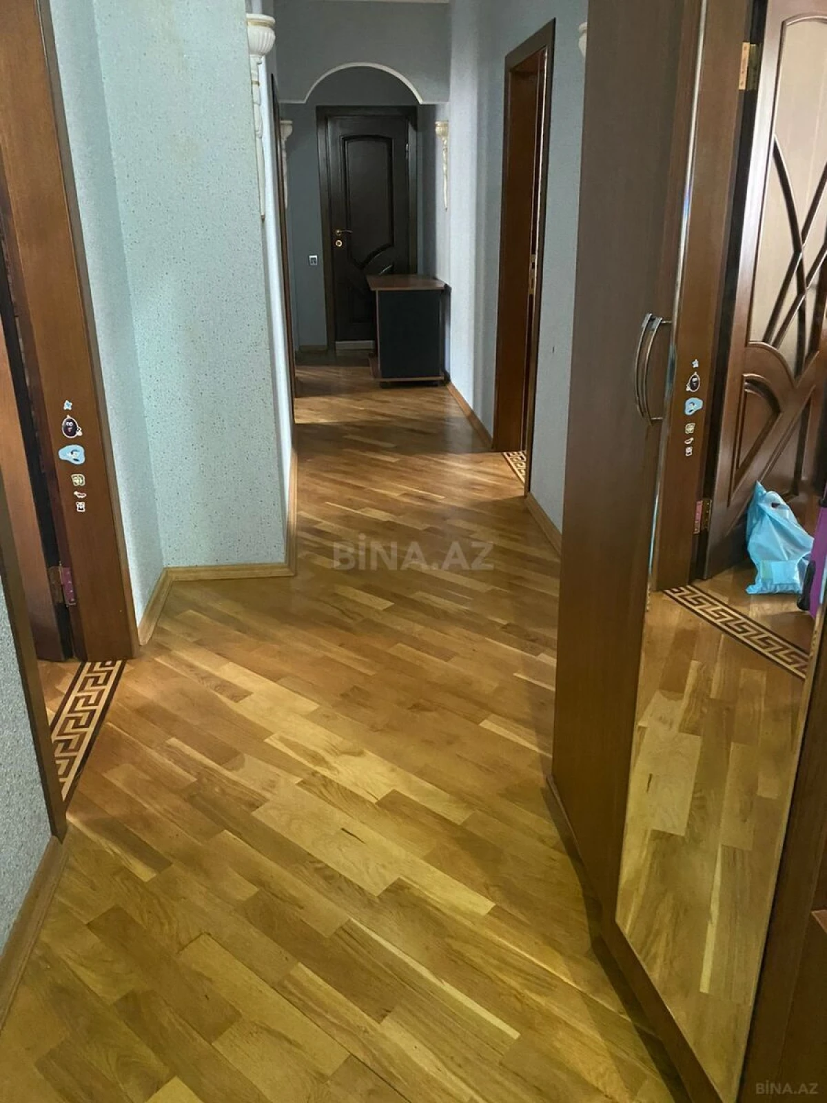 Satılır 4 otaqlı mənzil 105 m²