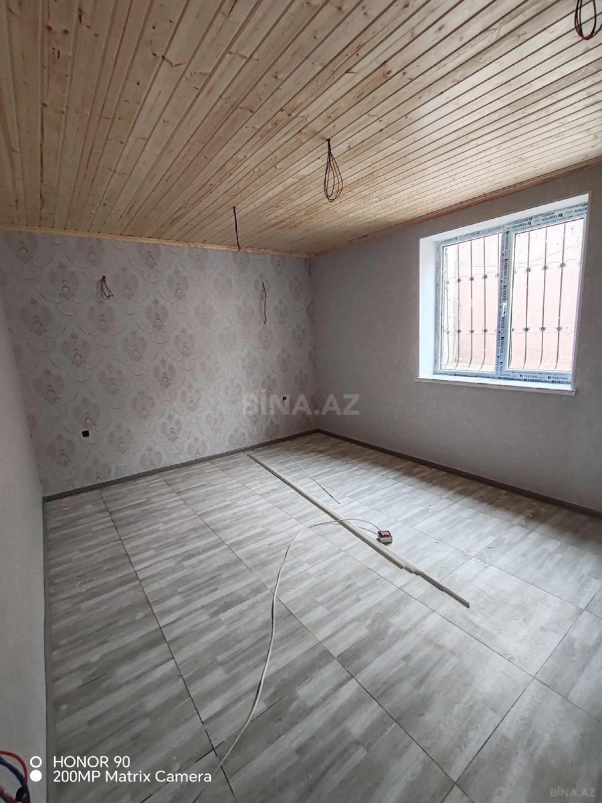 Satılır 6 otaqlı həyət evi 220 m²