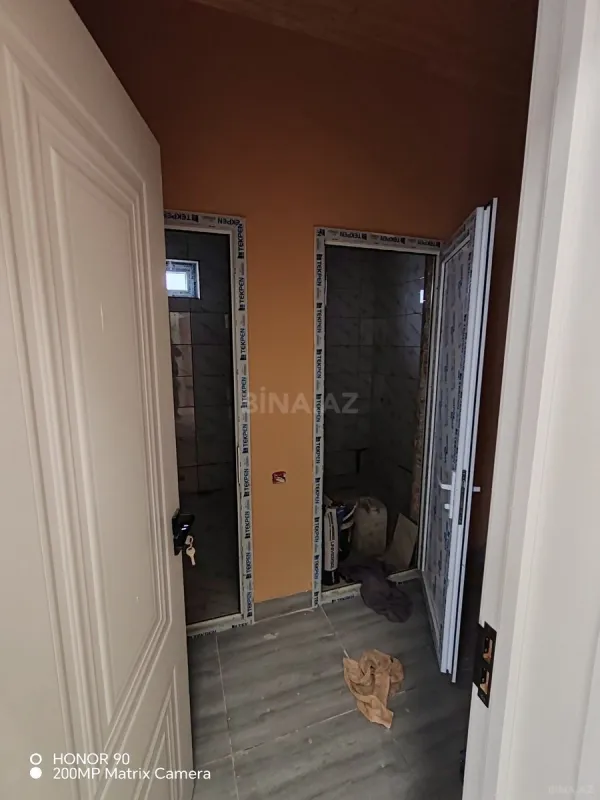 Satılır 6 otaqlı həyət evi 220 m²