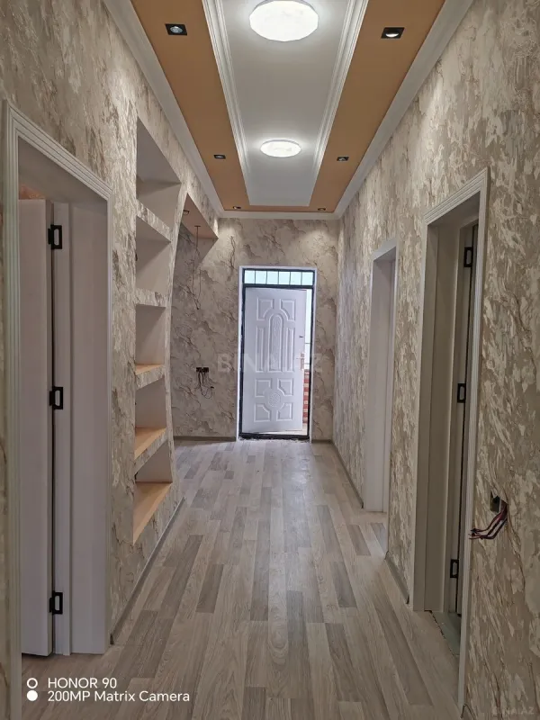 Satılır 6 otaqlı həyət evi 220 m²