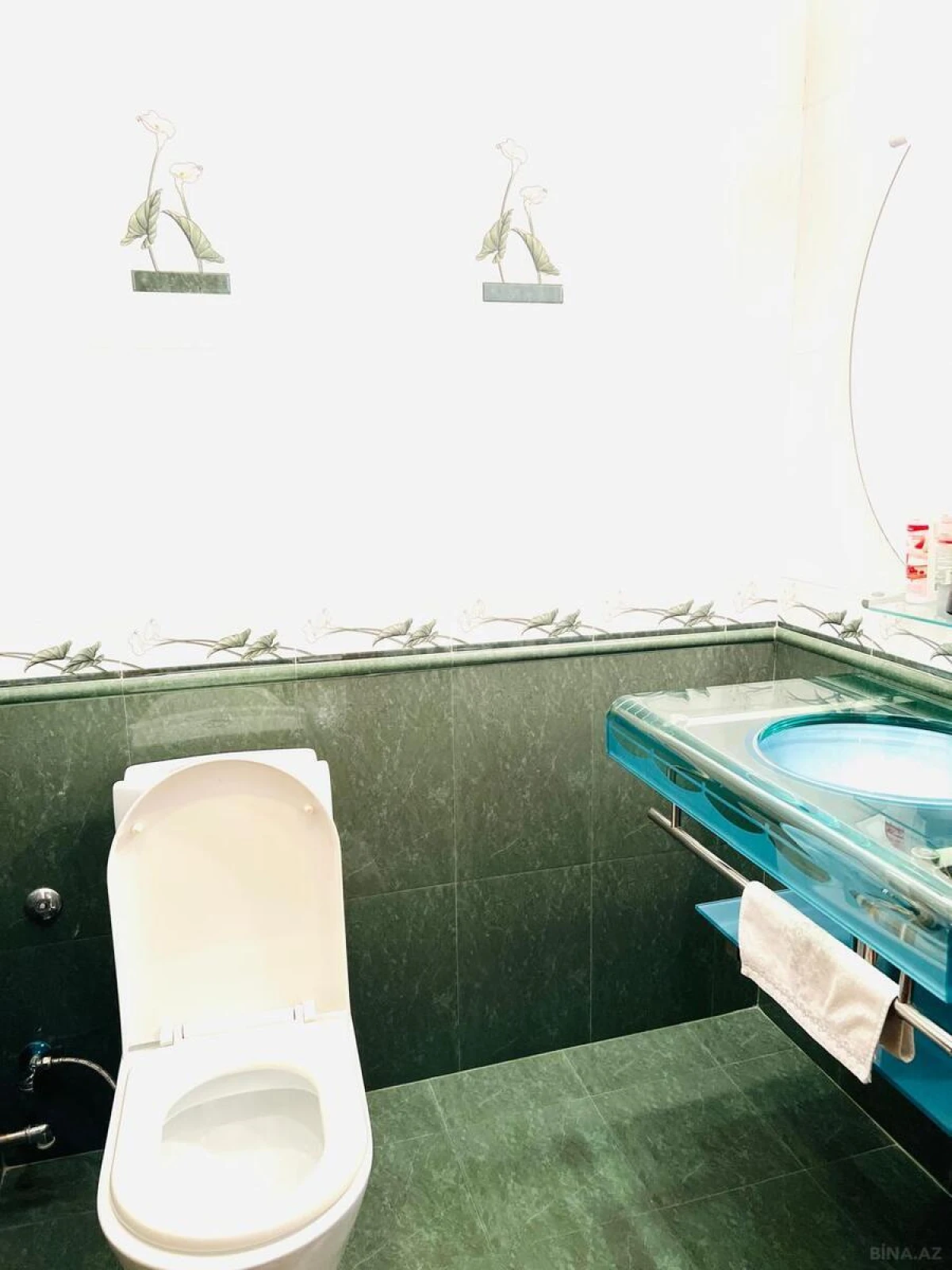 Satılır 4 otaqlı mənzil 153 m²