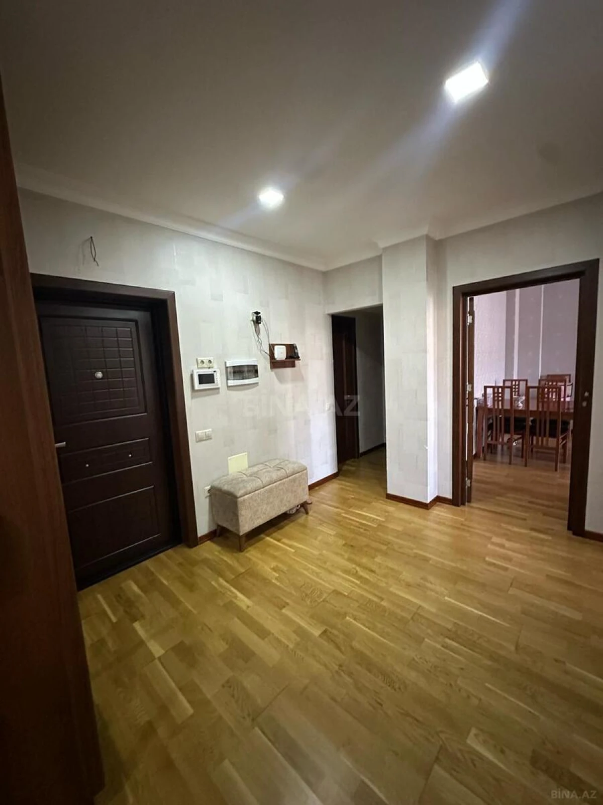 Satılır 3 otaqlı mənzil 114 m²