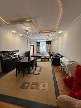 Satılır 3 otaqlı mənzil 150 m² — Bakı, İnşaatçılar 3 otaq 150.00 m²