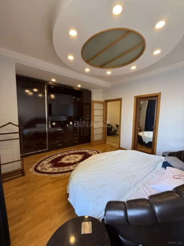 Satılır 3 otaqlı mənzil 150 m²