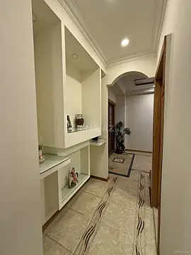 Satılır 3 otaqlı mənzil 150 m²