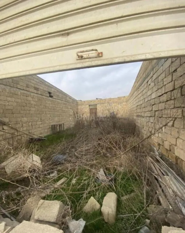 Satılır obyekt 800 m²