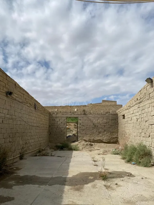 Satılır obyekt 800 m²