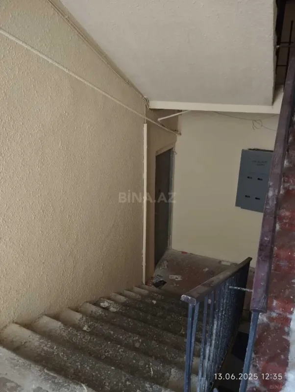 Satılır 5 otaqlı mənzil 100 m²