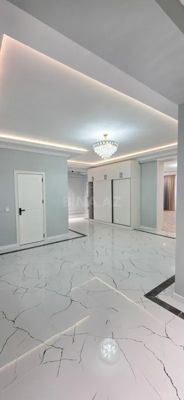 Satılır 3 otaqlı mənzil 160 m²