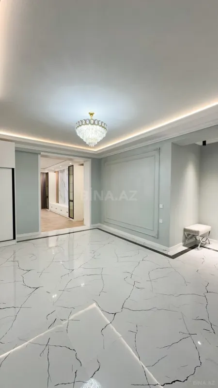 Satılır 3 otaqlı mənzil 160 m²