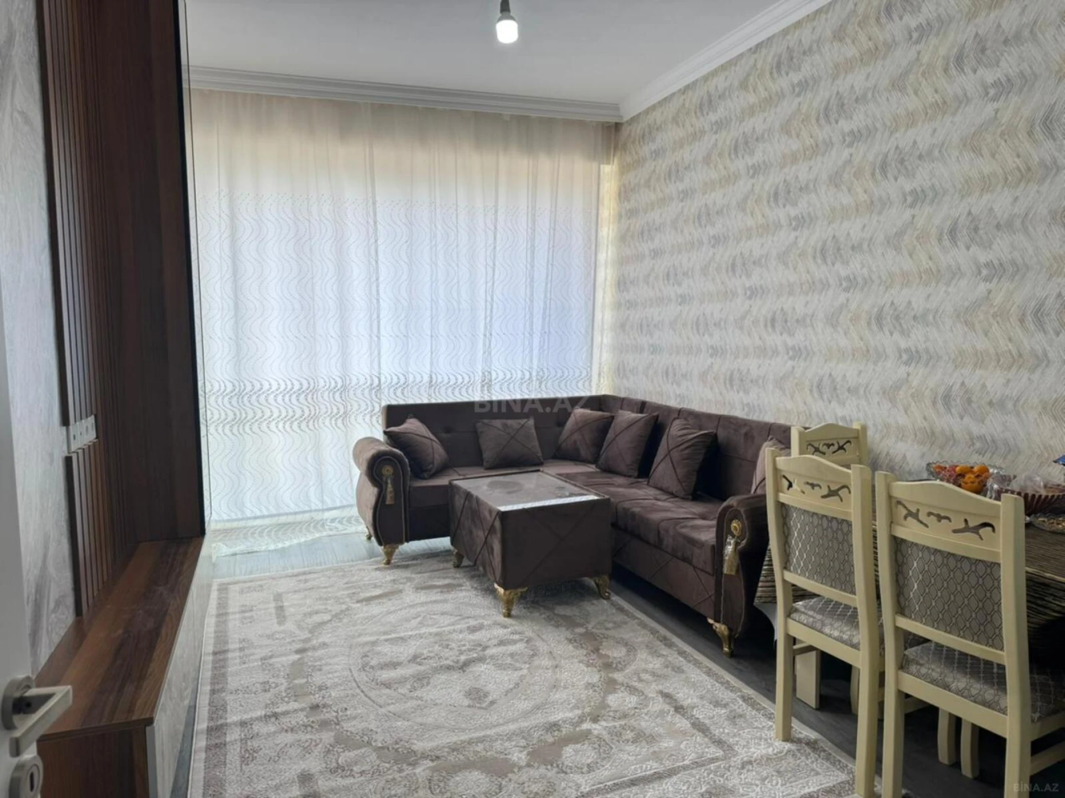 Kirayə verilir 2 otaqlı mənzil 50 m²