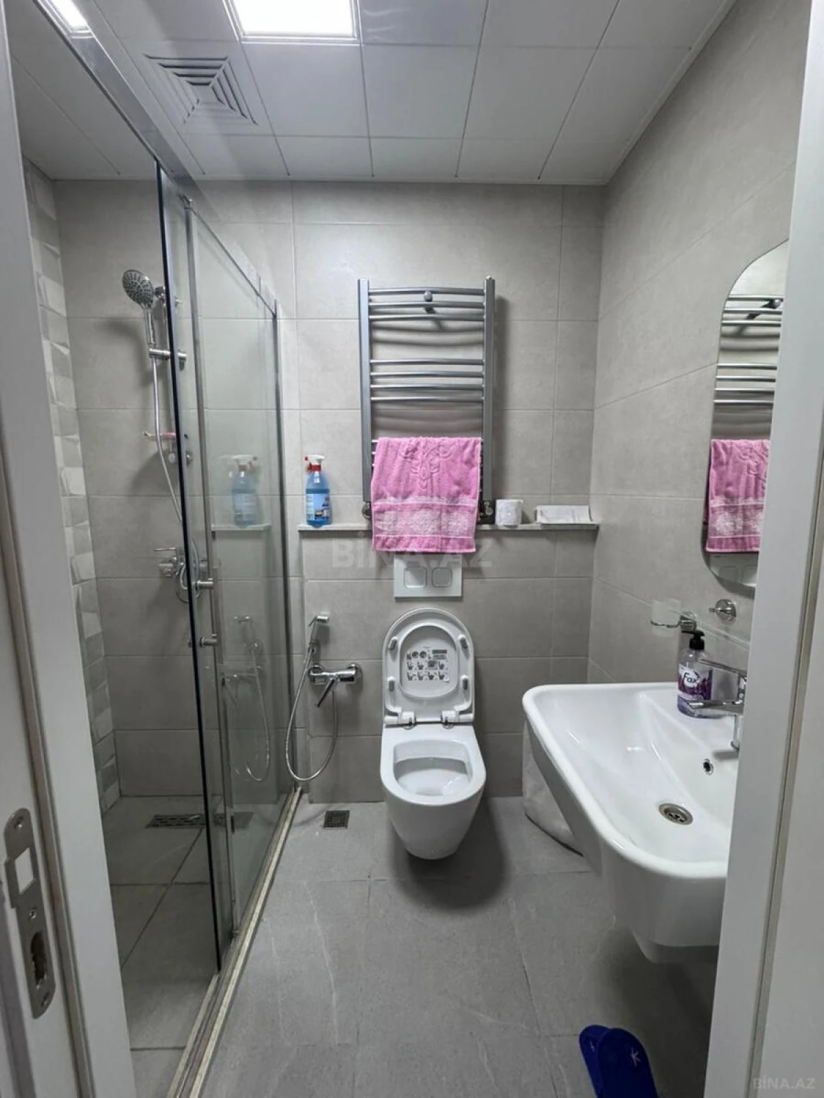 Kirayə verilir 2 otaqlı mənzil 50 m²