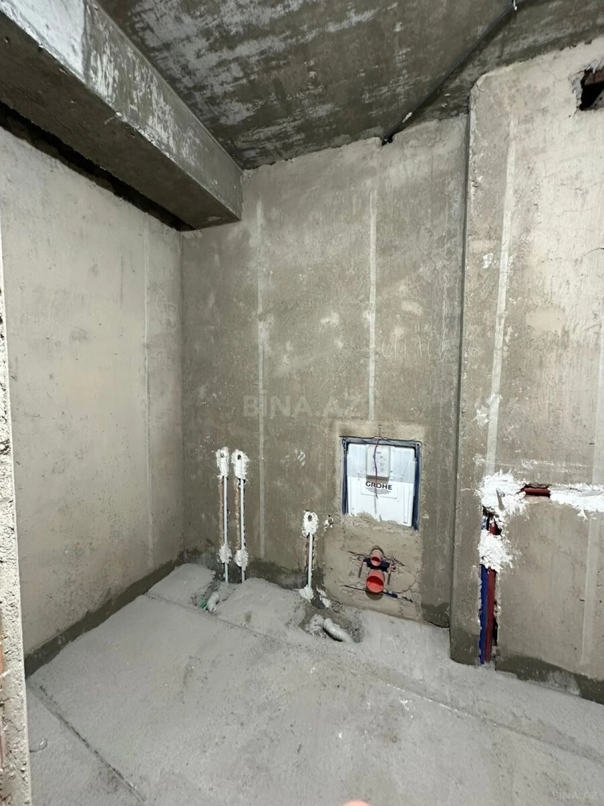 Satılır 3 otaqlı mənzil 130 m²
