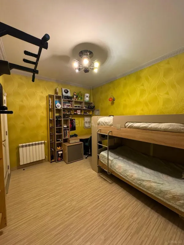 Satılır 3 otaqlı mənzil 120 m²