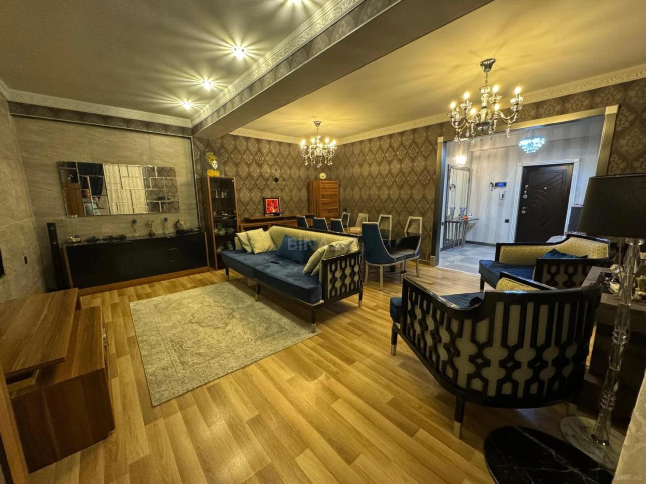 Satılır 3 otaqlı mənzil 120 m²