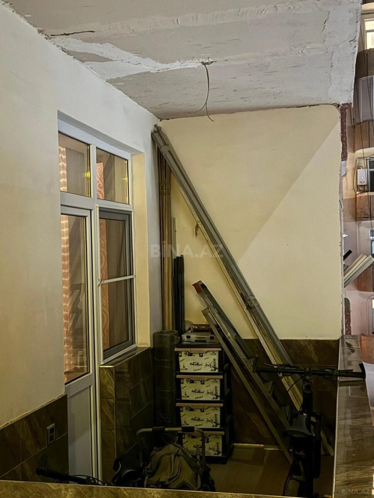 Satılır 3 otaqlı mənzil 120 m²