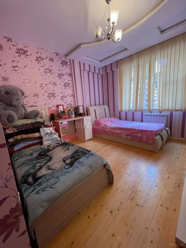 Satılır 3 otaqlı mənzil 120 m²