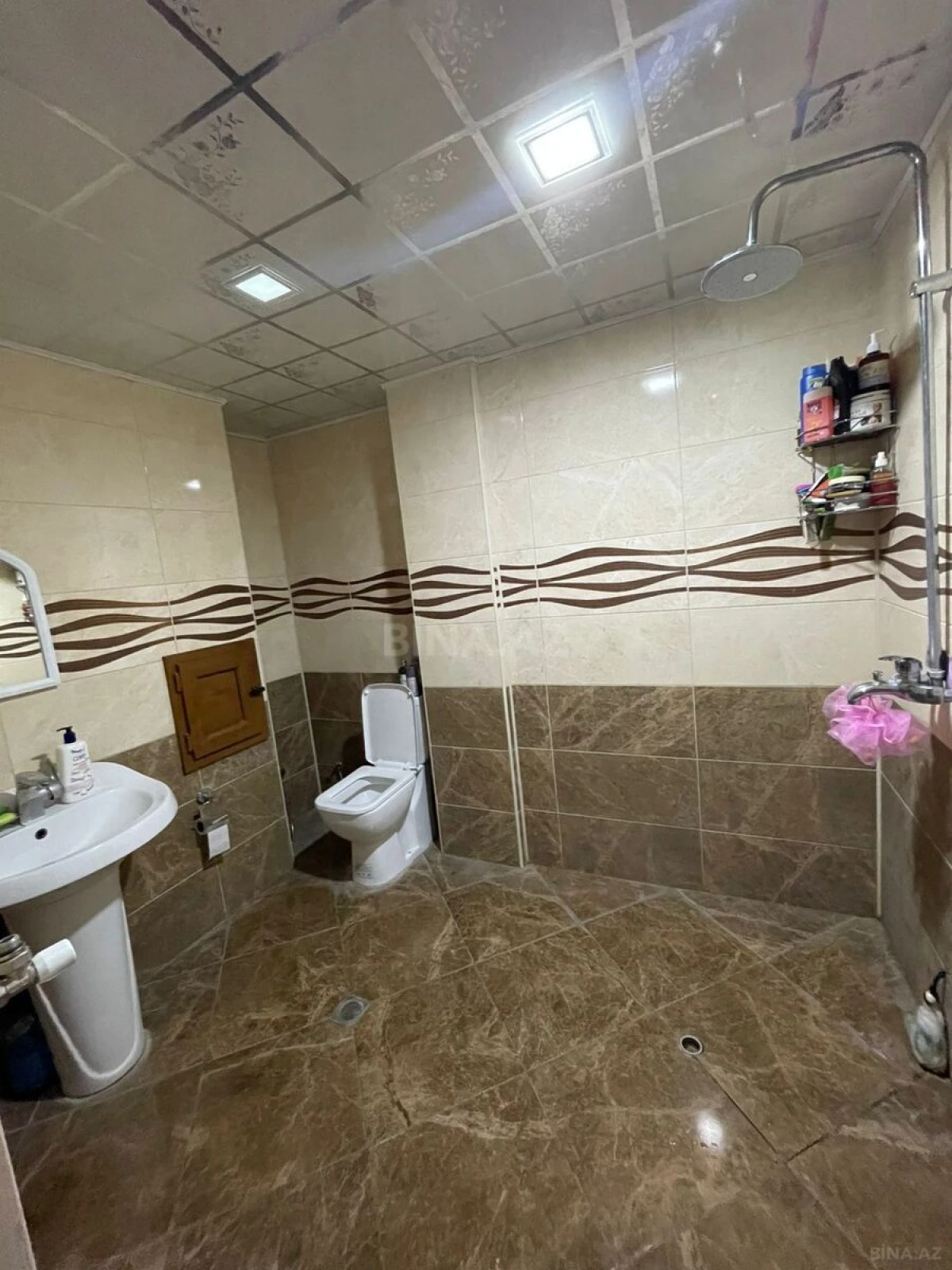 Satılır 3 otaqlı mənzil 120 m²