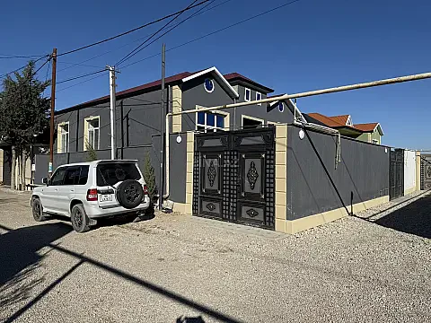 Satılır 4 otaqlı həyət evi 120 m² — Bakı 4 otaq 120.00 m²