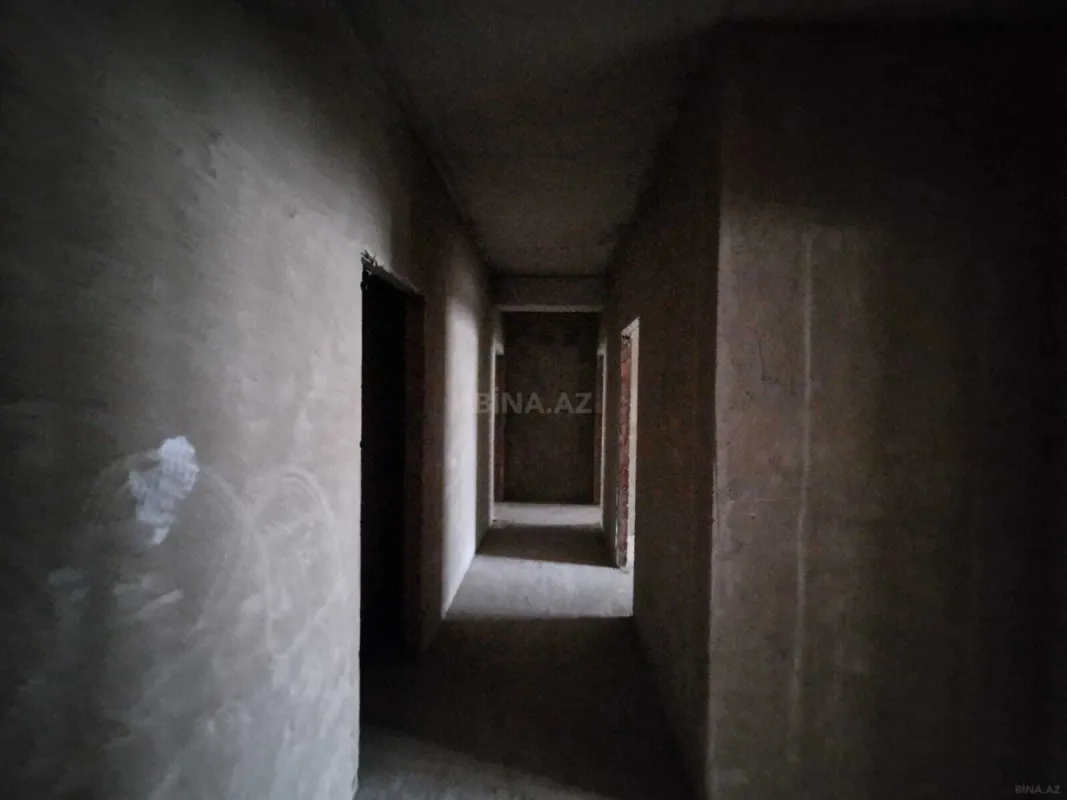 Satılır 3 otaqlı mənzil 127 m²