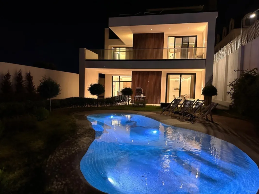 Kirayə verilir 4 otaqlı həyət evi 400 m²