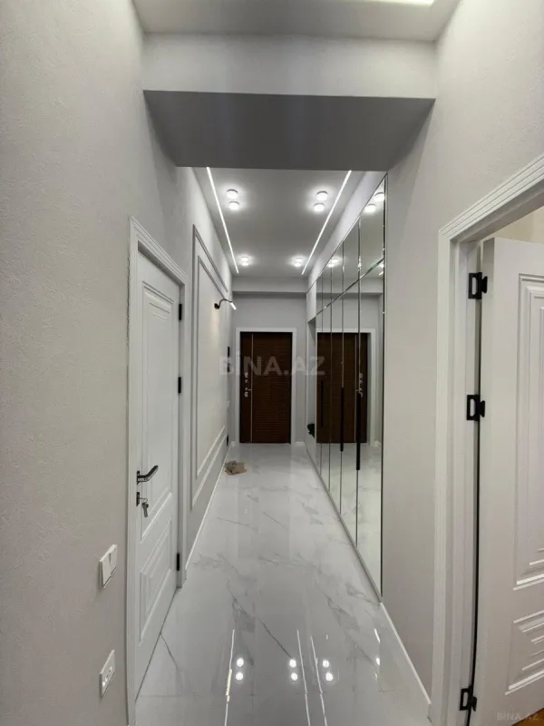 Satılır 2 otaqlı mənzil 69 m²