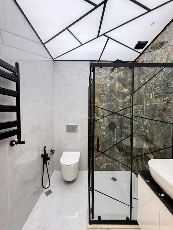 Satılır 2 otaqlı mənzil 69 m²