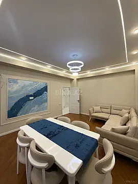 Satılır 2 otaqlı mənzil 69 m²