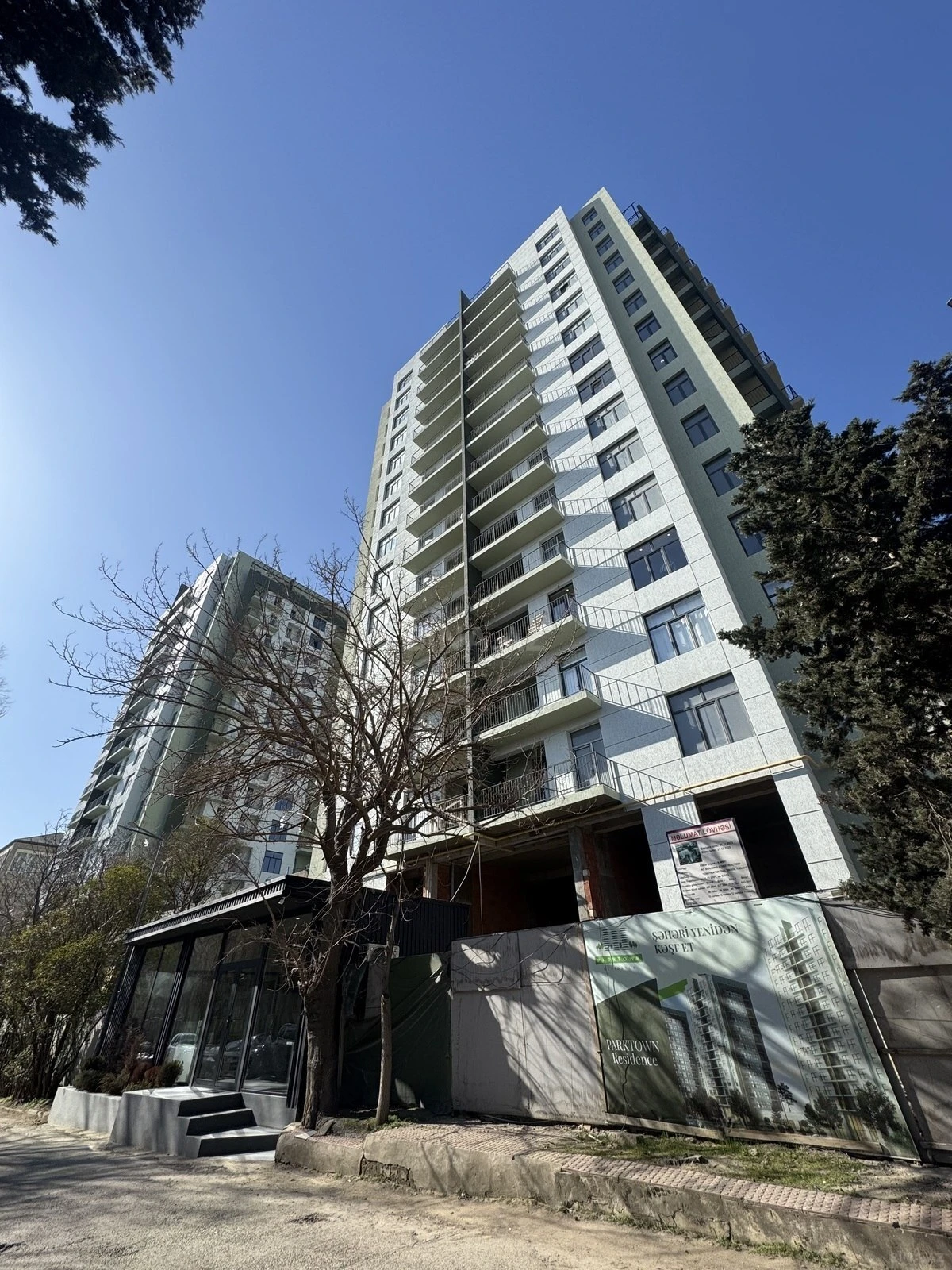 Satılır 2 otaqlı mənzil 69 m²