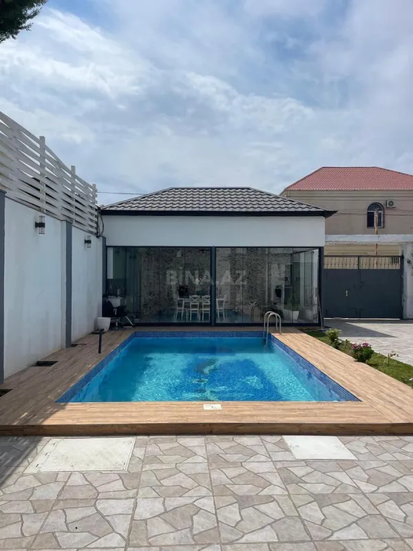 Kirayə verilir 4 otaqlı həyət evi 300 m²