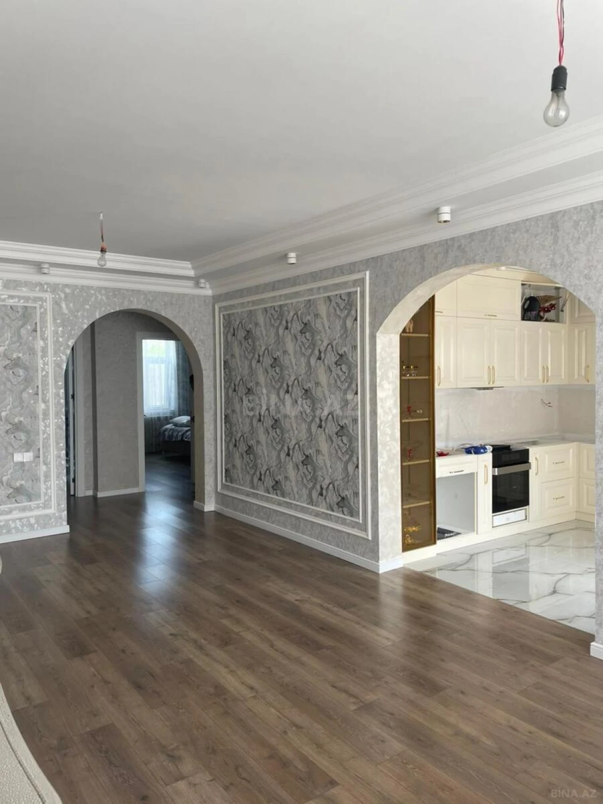 Kirayə verilir 4 otaqlı həyət evi 300 m²