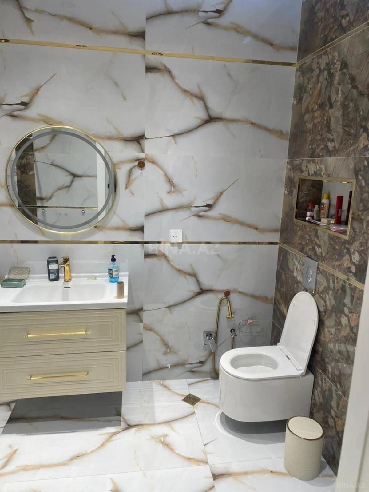 Kirayə verilir 4 otaqlı həyət evi 300 m²