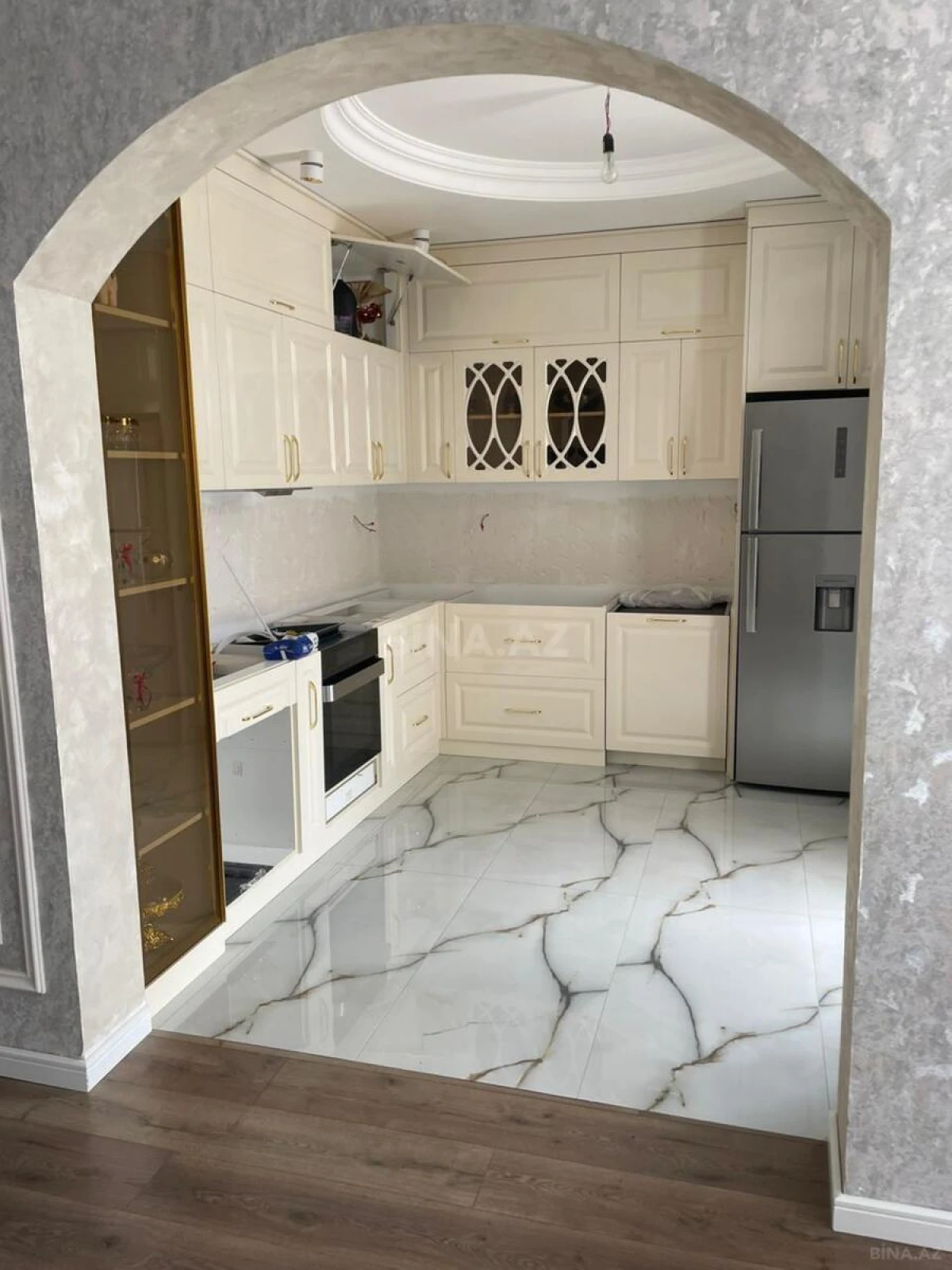 Kirayə verilir 4 otaqlı həyət evi 300 m²