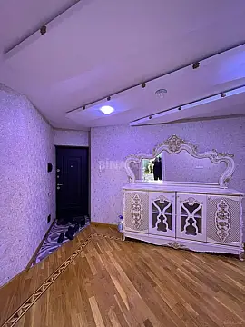 Kirayə verilir 2 otaqlı mənzil 140 m²