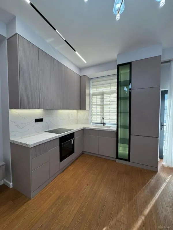 Satılır 2 otaqlı mənzil 75 m²