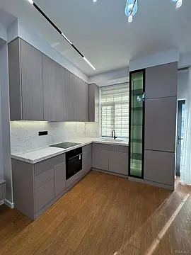 Satılır 2 otaqlı mənzil 75 m²