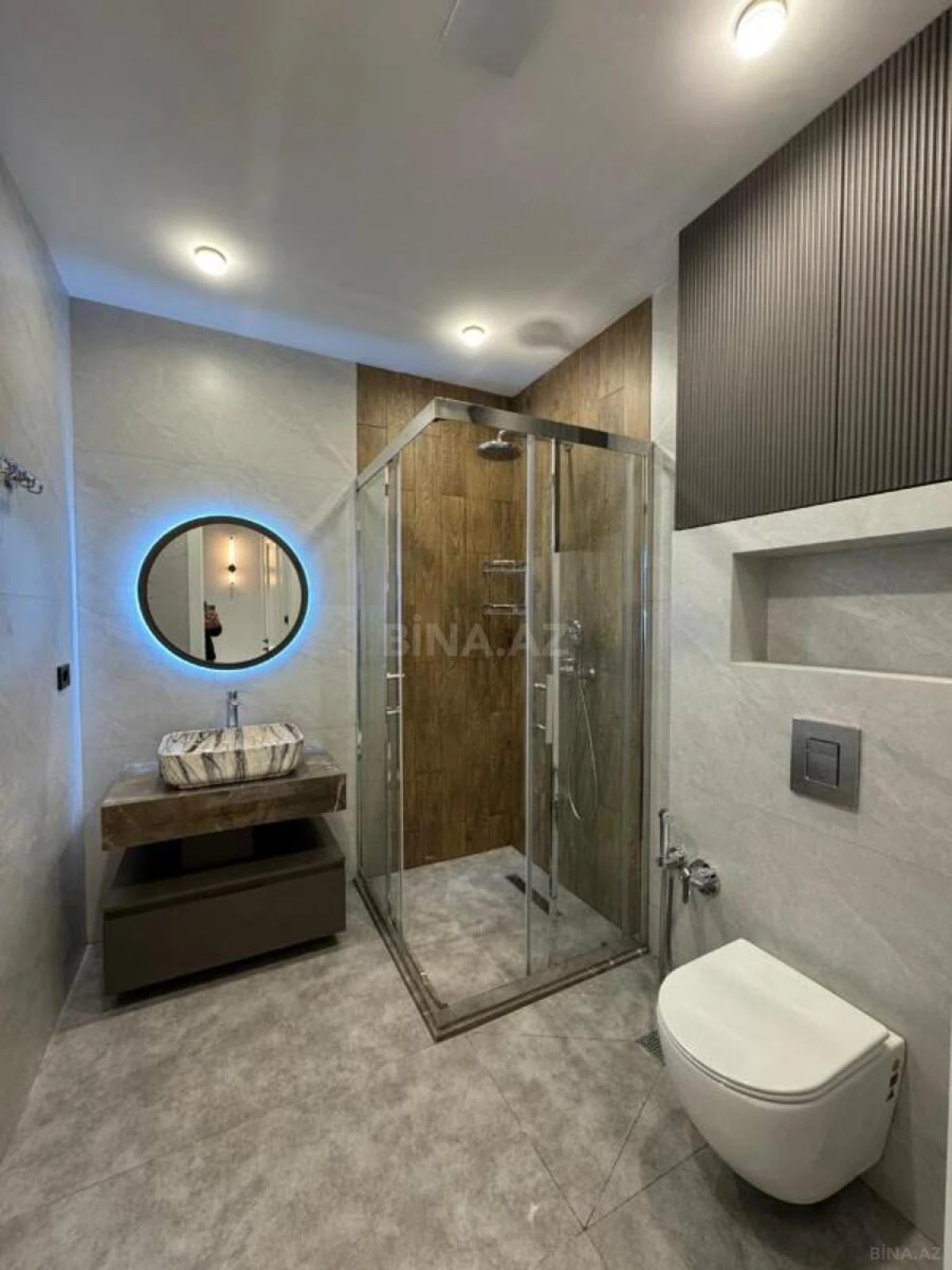 Satılır 2 otaqlı mənzil 75 m²