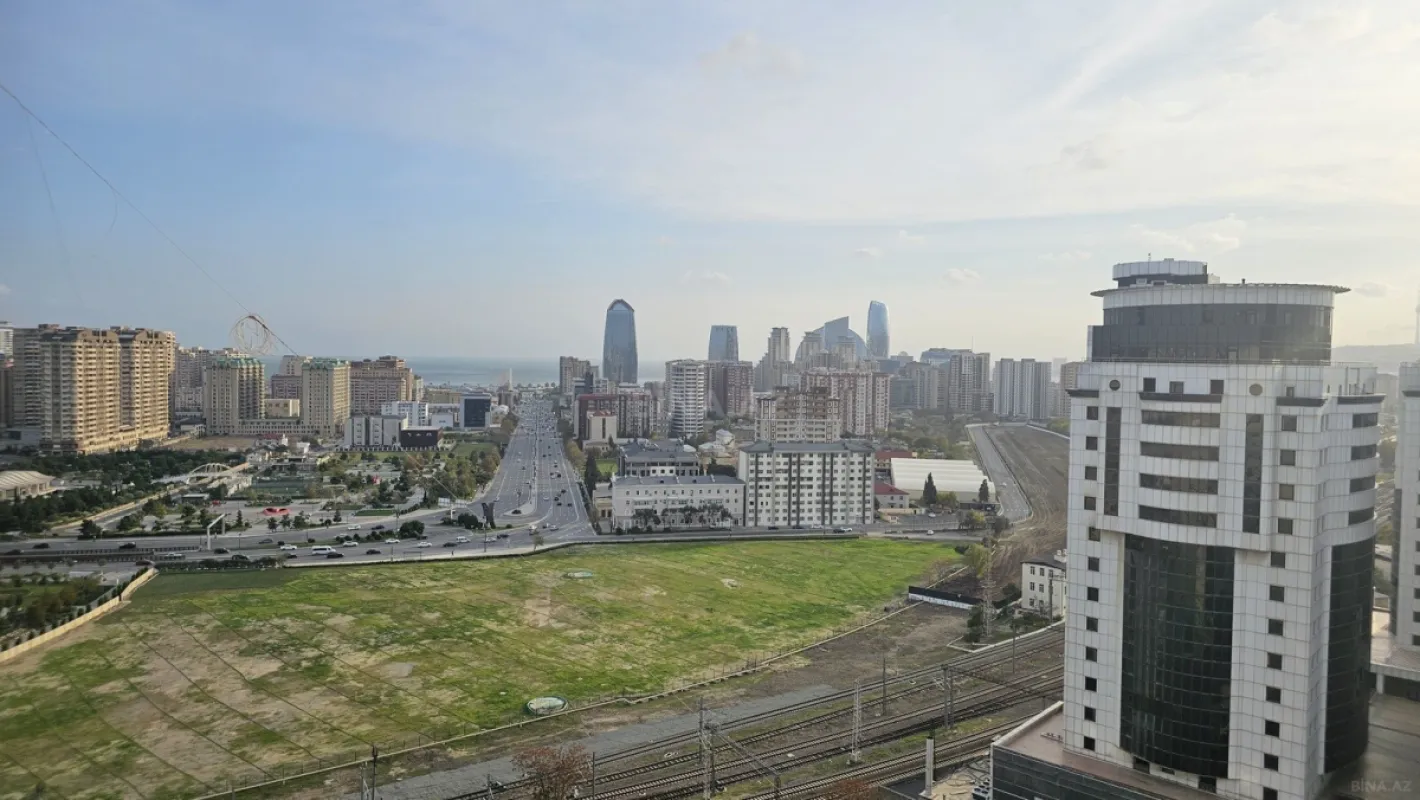 Kirayə verilir 3 otaqlı mənzil 120 m²