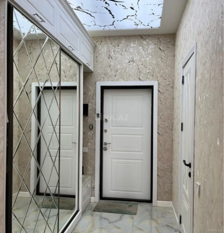 Kirayə verilir 2 otaqlı mənzil 70 m²