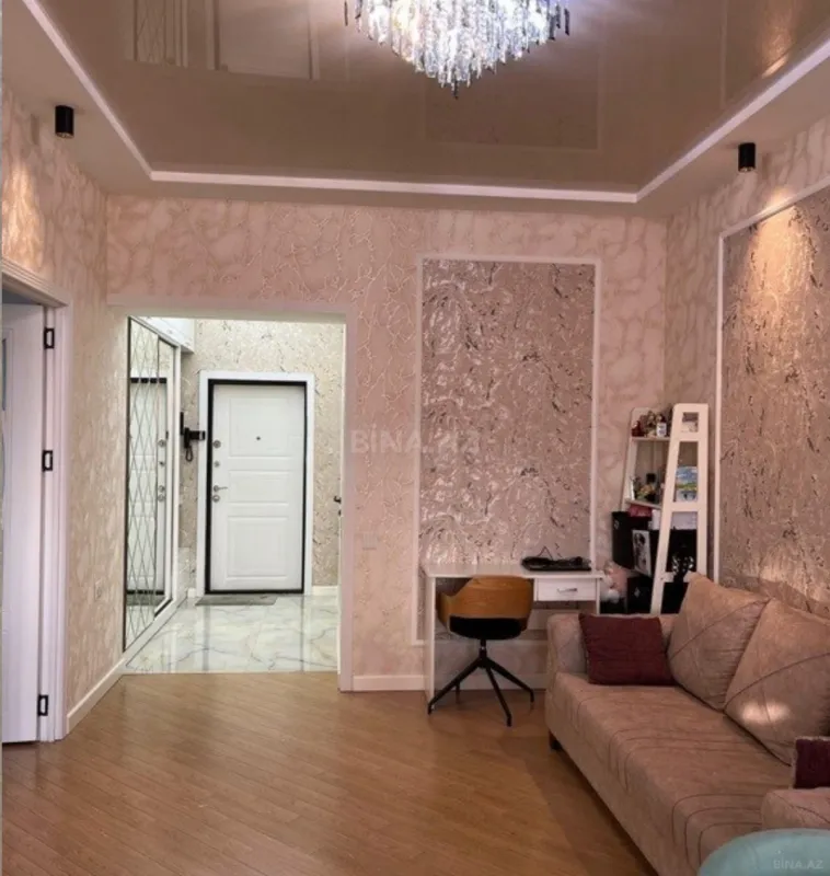 Kirayə verilir 2 otaqlı mənzil 70 m²