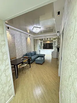 Kirayə verilir 2 otaqlı mənzil 70 m²