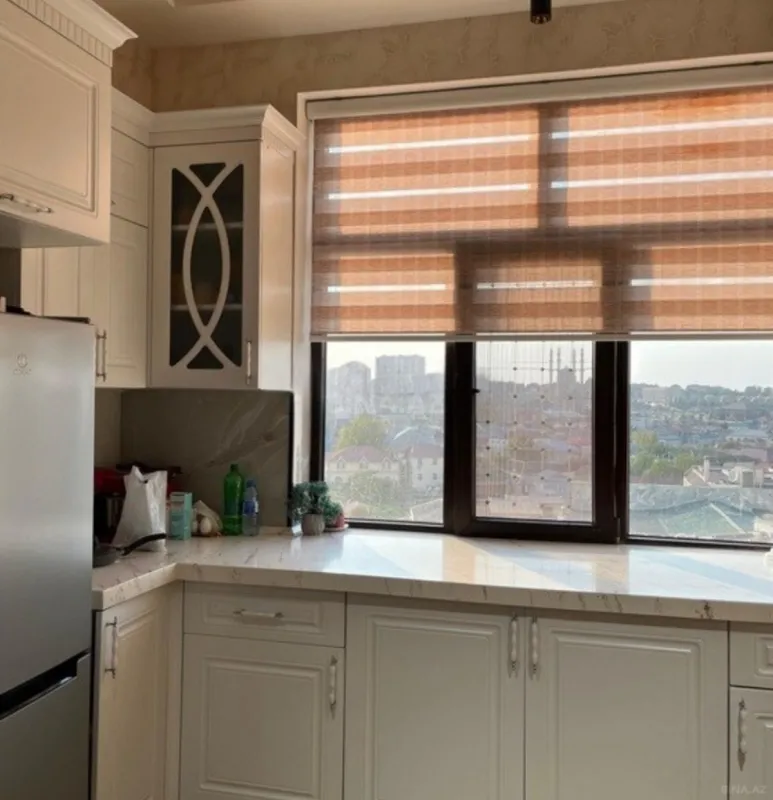 Kirayə verilir 2 otaqlı mənzil 70 m²