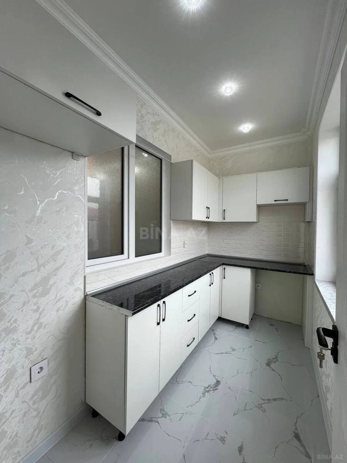 Satılır 2 otaqlı mənzil 44 m²