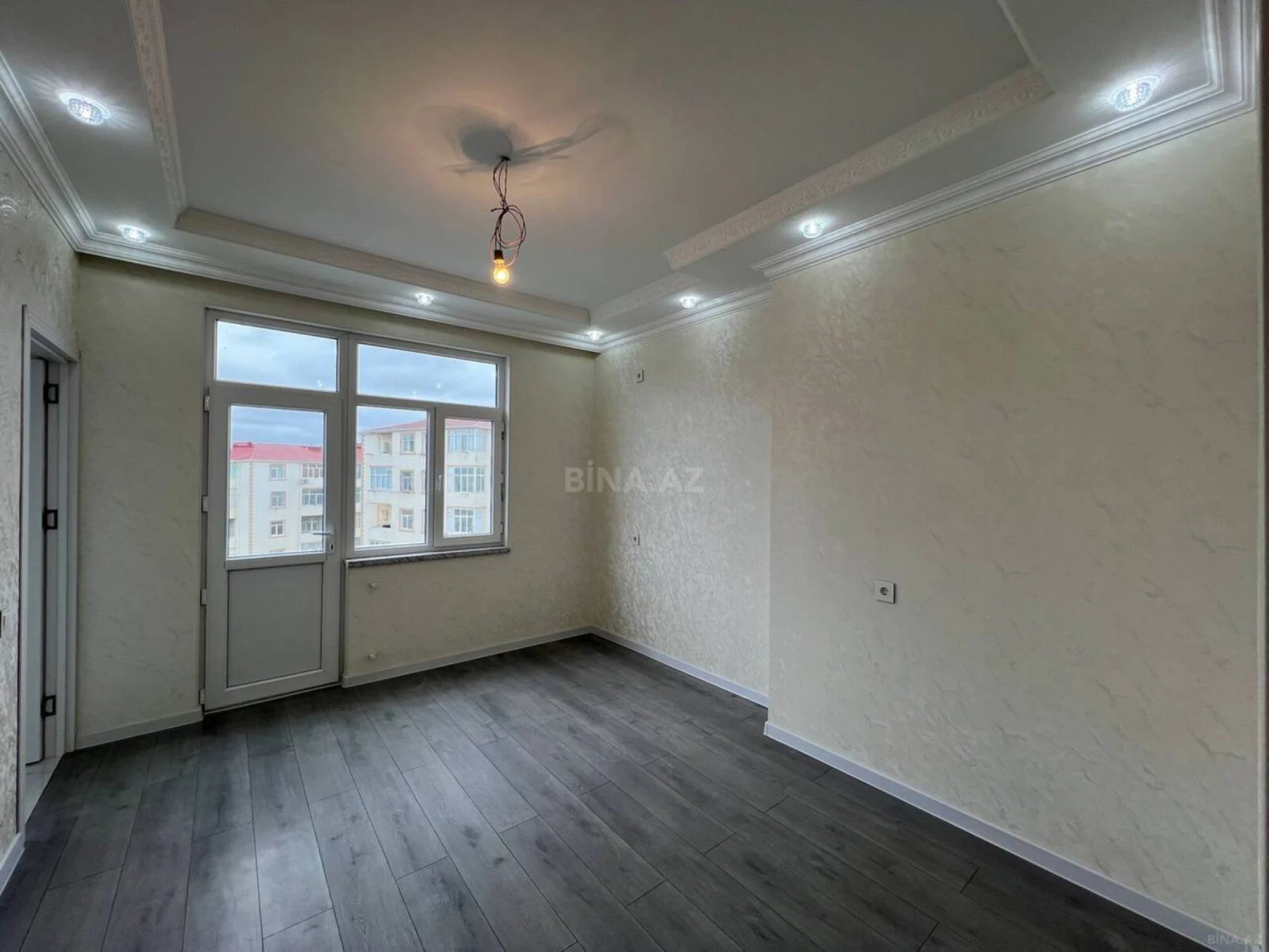 Satılır 2 otaqlı mənzil 44 m²