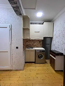 Kirayə verilir 2 otaqlı mənzil 37 m²