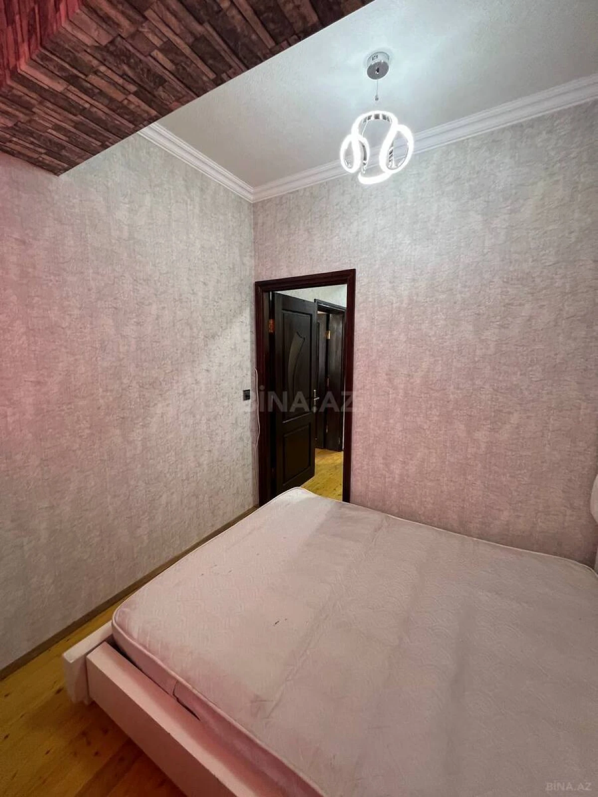 Kirayə verilir 2 otaqlı mənzil 37 m²